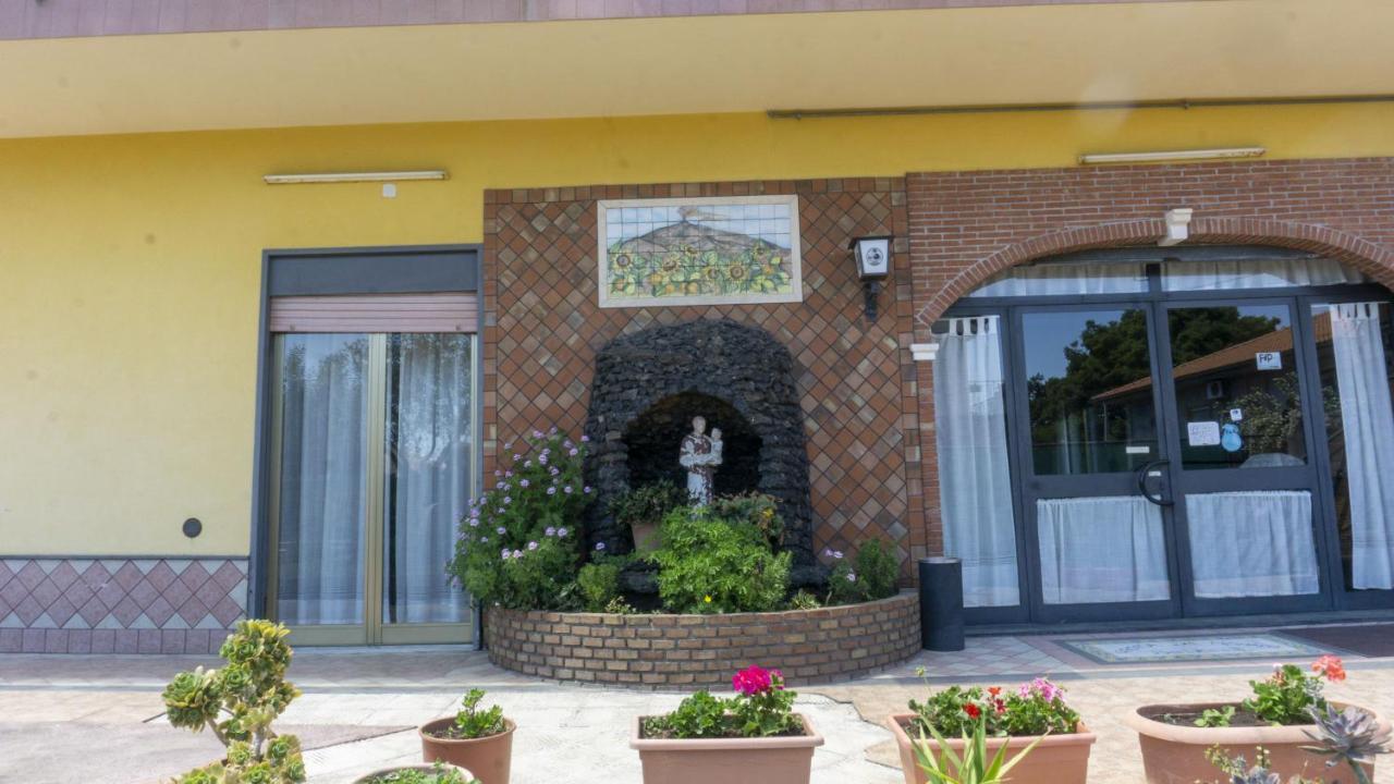 Grotta Del Monaco Bed & Breakfast Pedara Luaran gambar